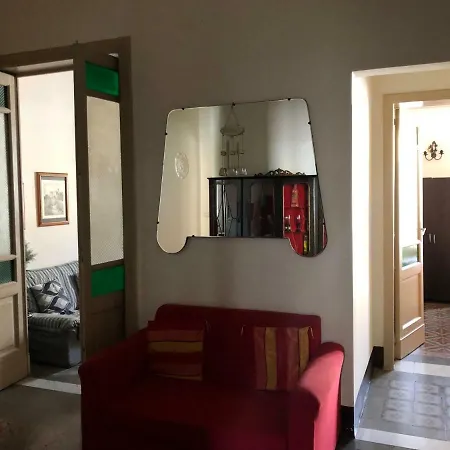 Sisto House *